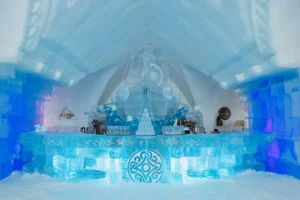 Hôtel de Glace View 2