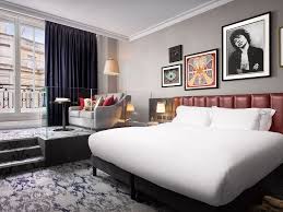 St. James King Room